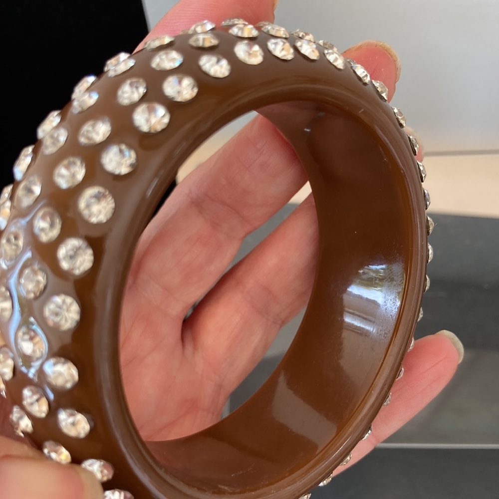 Beautiful Big Bangle - Picture 6 of 6
